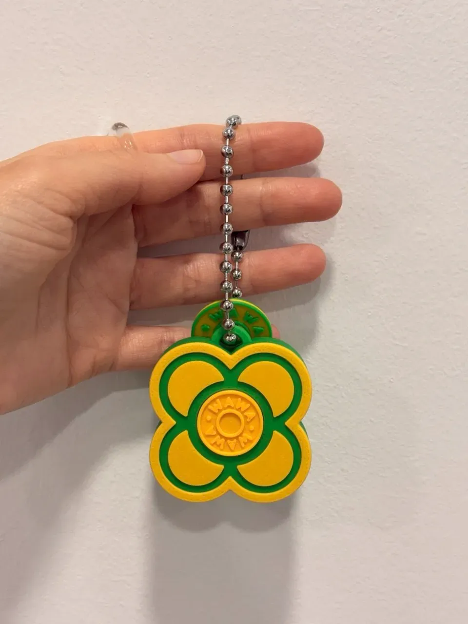 Clicker key chain - yellow with green