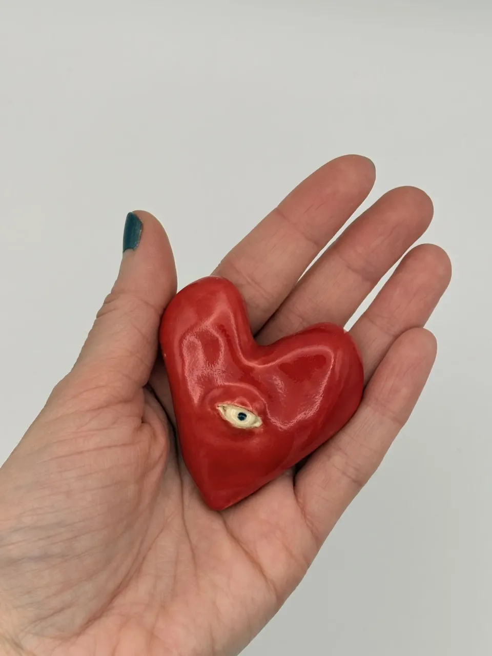 Heart shape pin with one eye (#6), photo 2