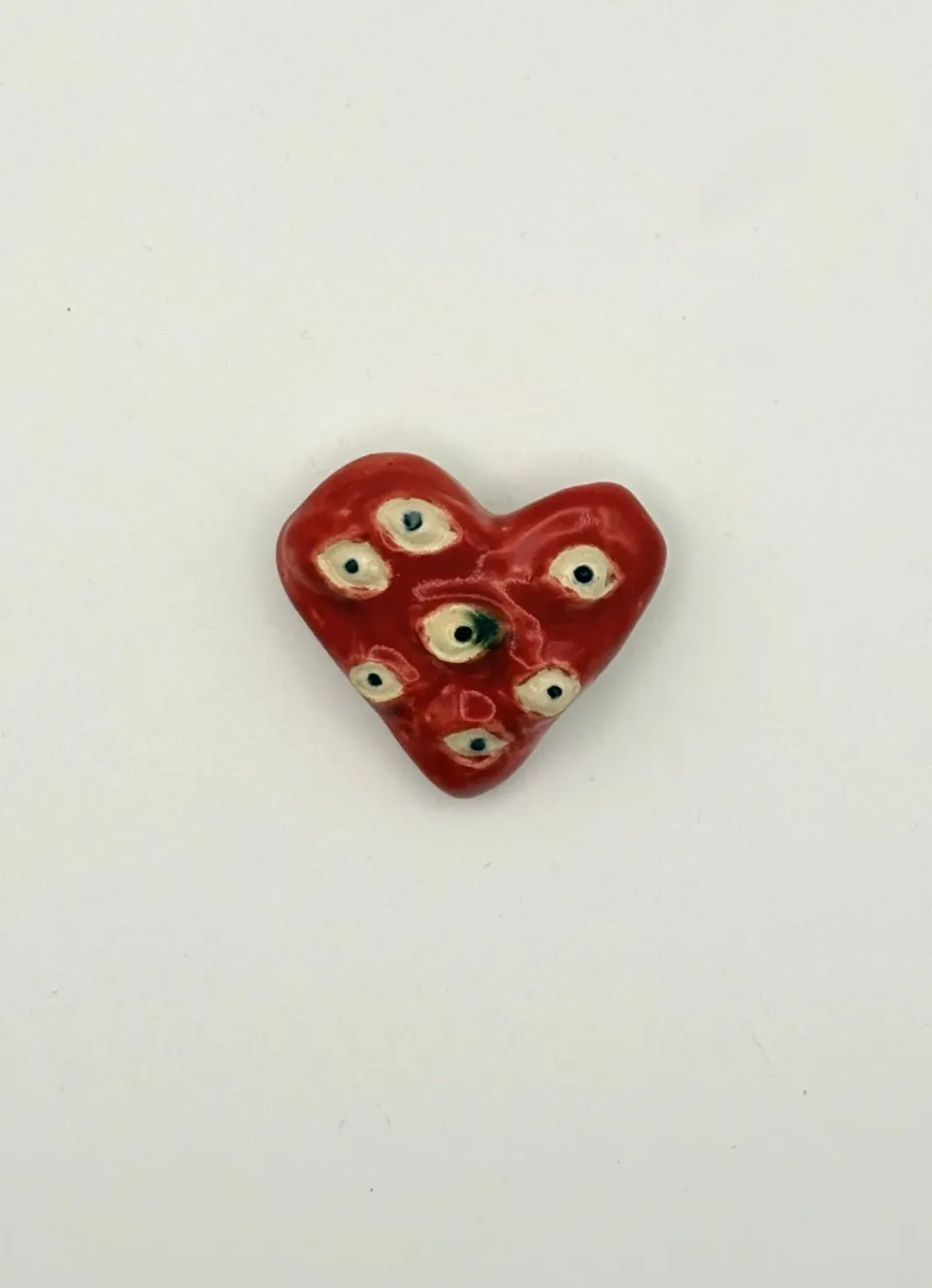 Heart shape pin with eyes (#3), photo 4
