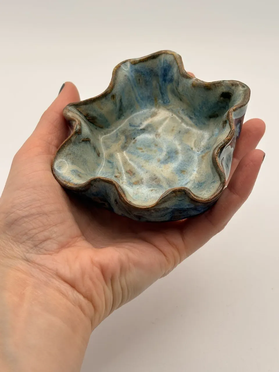 Ceramics bowl free shape, photo 5