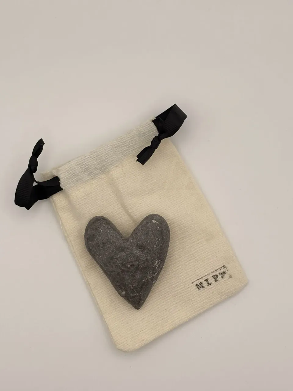 Heart shape pin with one eye (#9), photo 5