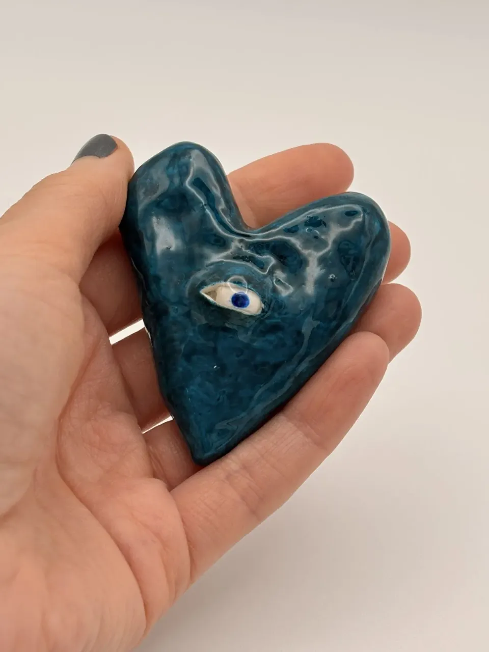 Heart shape pin with one eye blue (#7), photo 5
