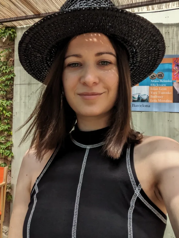 Alona Belinska, visual & ceramics artist in Barcelona